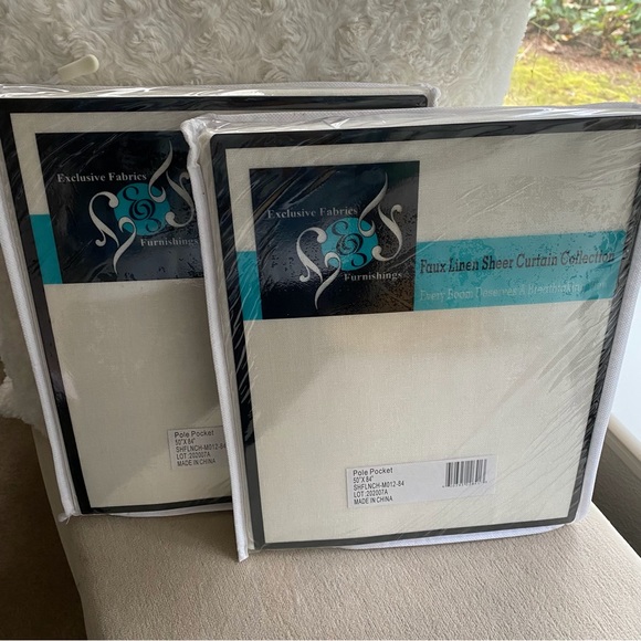 4 Linen Curtain Panels By Exclusive Fabrics Each Is 50”x84” & Beautiful Quality! - Picture 5 of 11